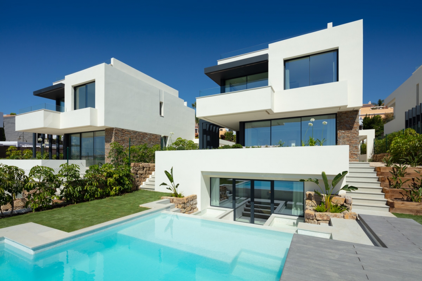 New development of villas in EL Campanario, Estepona