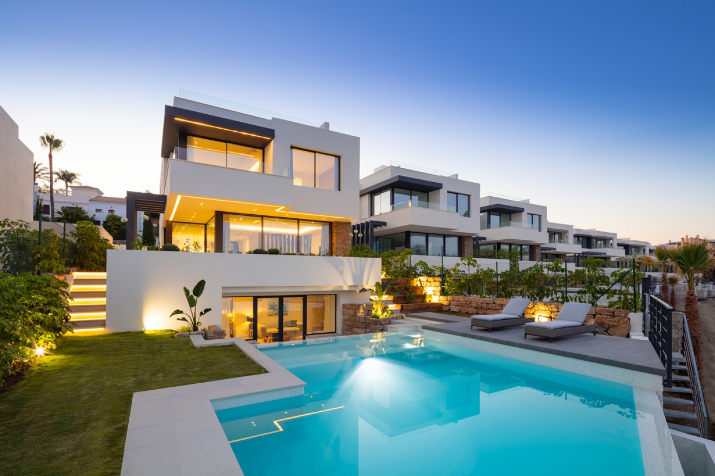 New development of villas in EL Campanario, Estepona