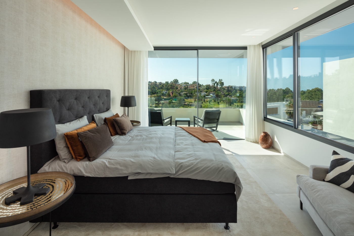New development of villas in EL Campanario, Estepona