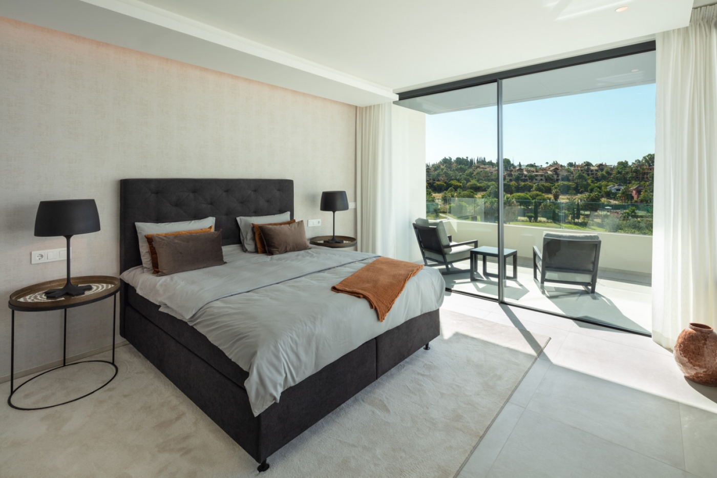 New development of villas in EL Campanario, Estepona