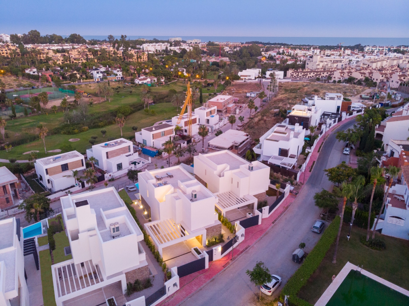 New development of villas in EL Campanario, Estepona