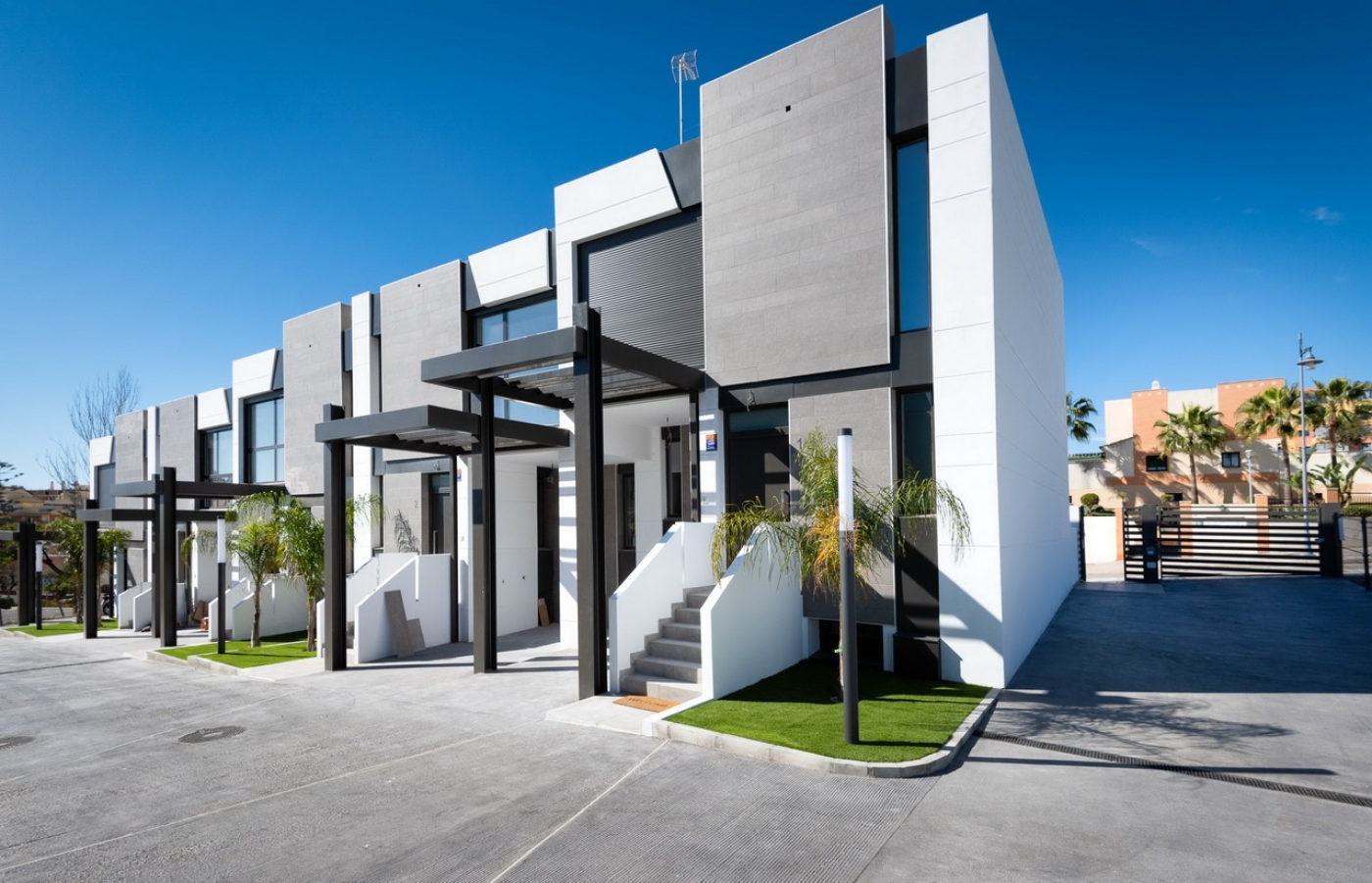 Design townhouses in Torre del Mar
