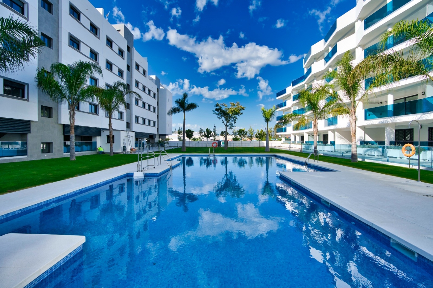 Promoción de viviendas en Las Lagunas de Mijas