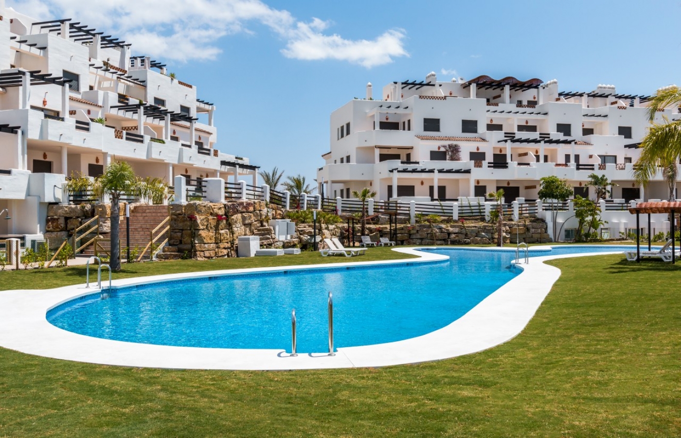 Apartamentos y adosadas en Estepona