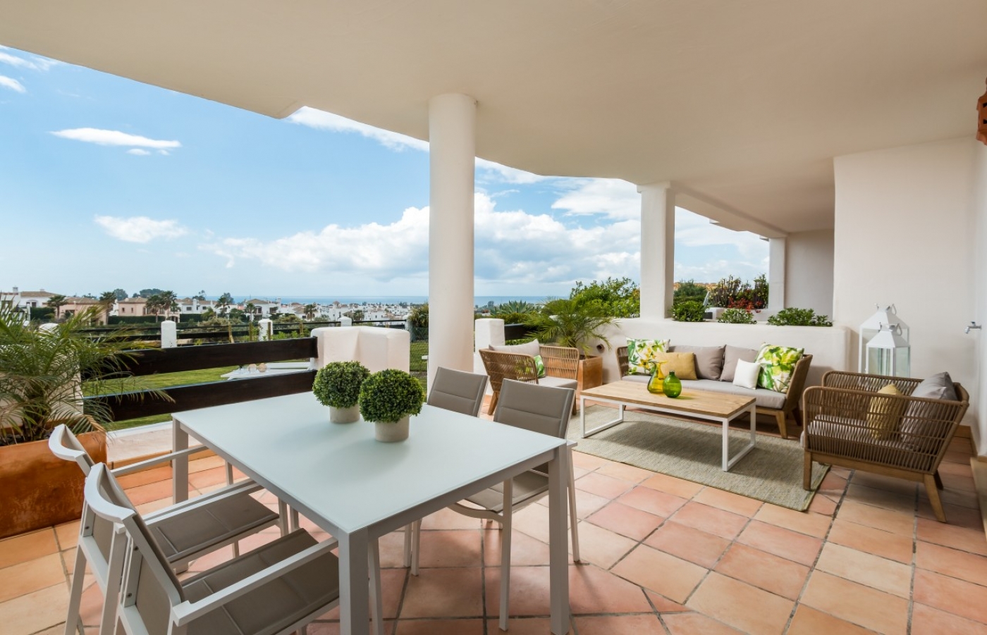 Apartamentos y adosadas en Estepona