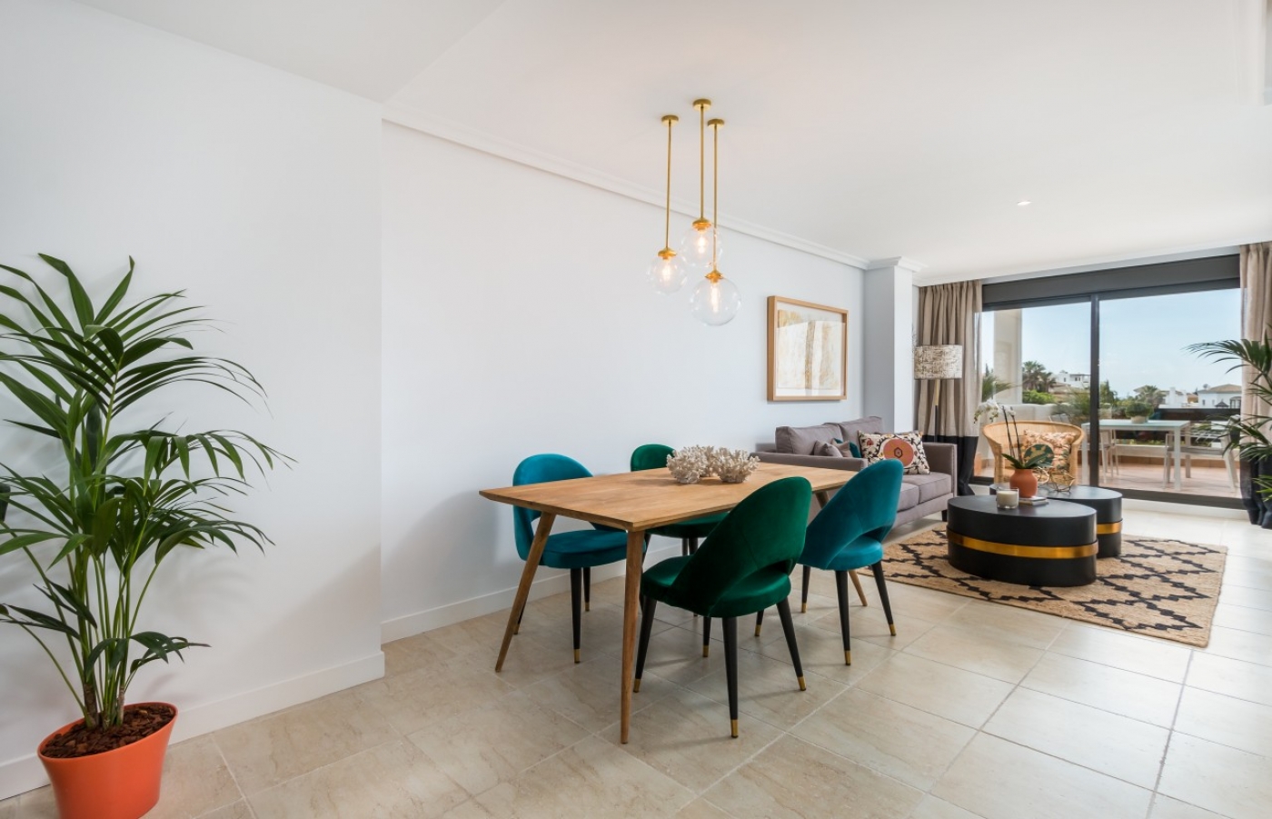 Apartamentos y adosadas en Estepona