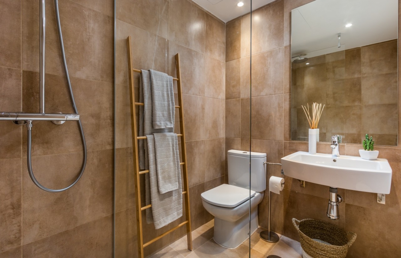 Apartamentos y adosadas en Estepona