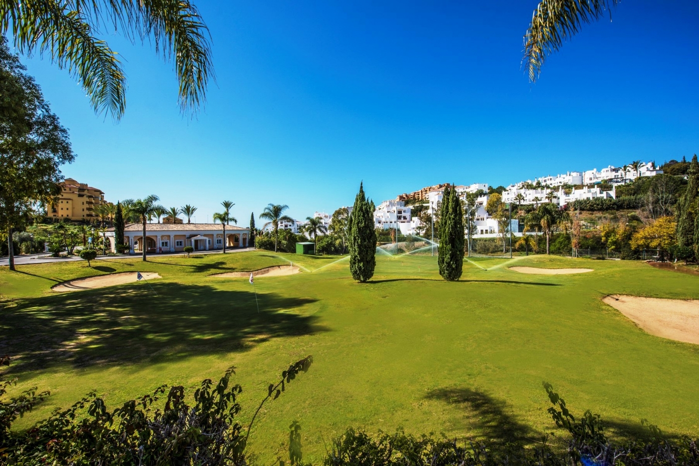Apartamentos y adosadas en Estepona