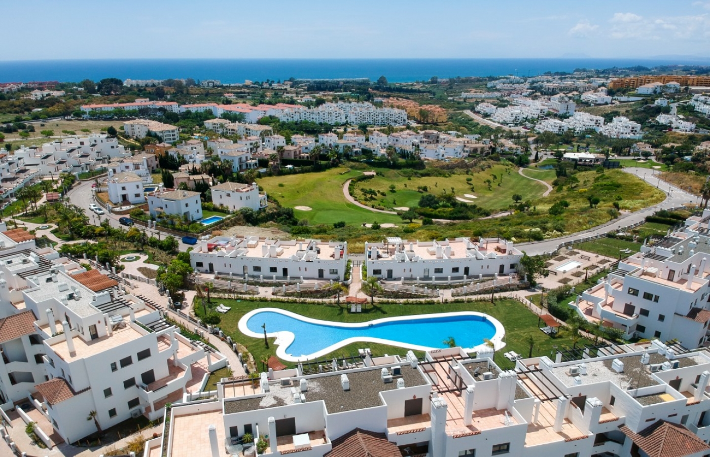 Apartamentos y adosadas en Estepona