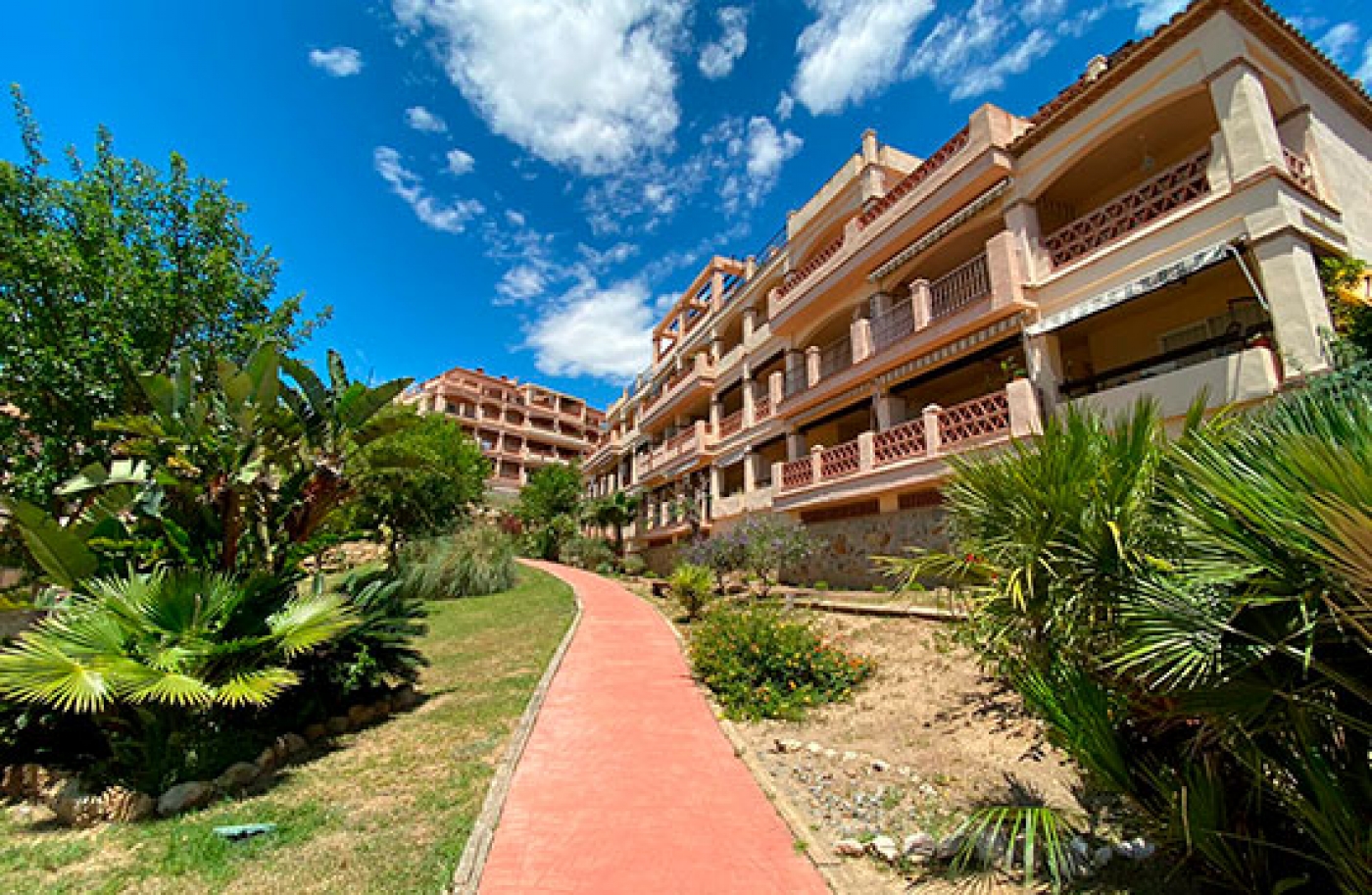 Apartamentos a estrenar en Mijas Golf