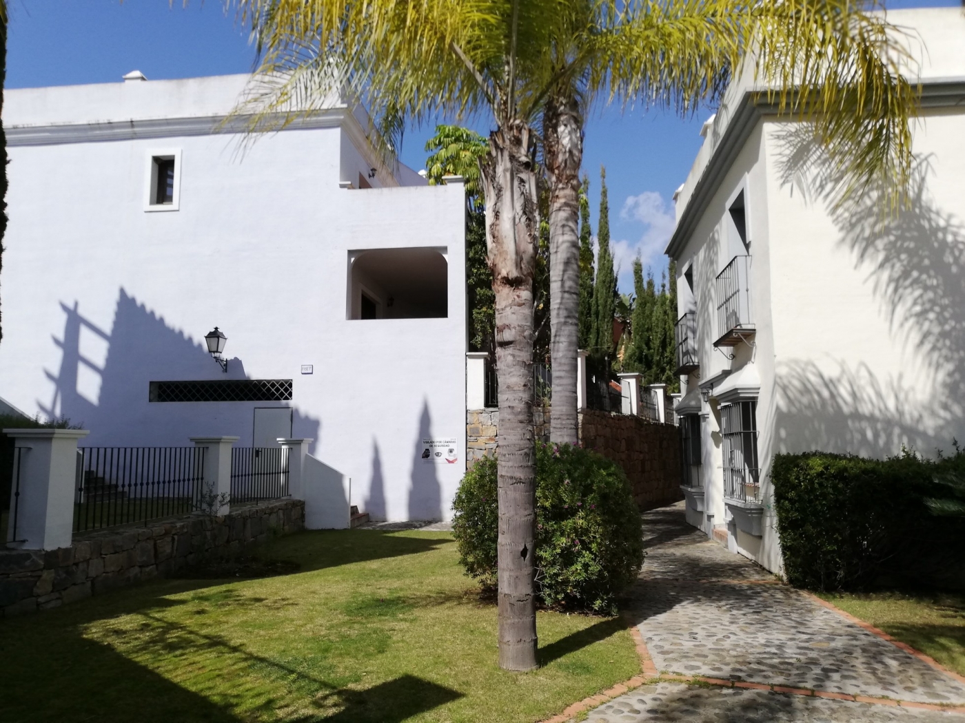 Promotion of townhouses in El Campanario