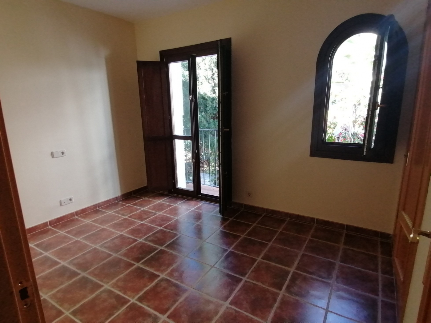Promotion of townhouses in El Campanario