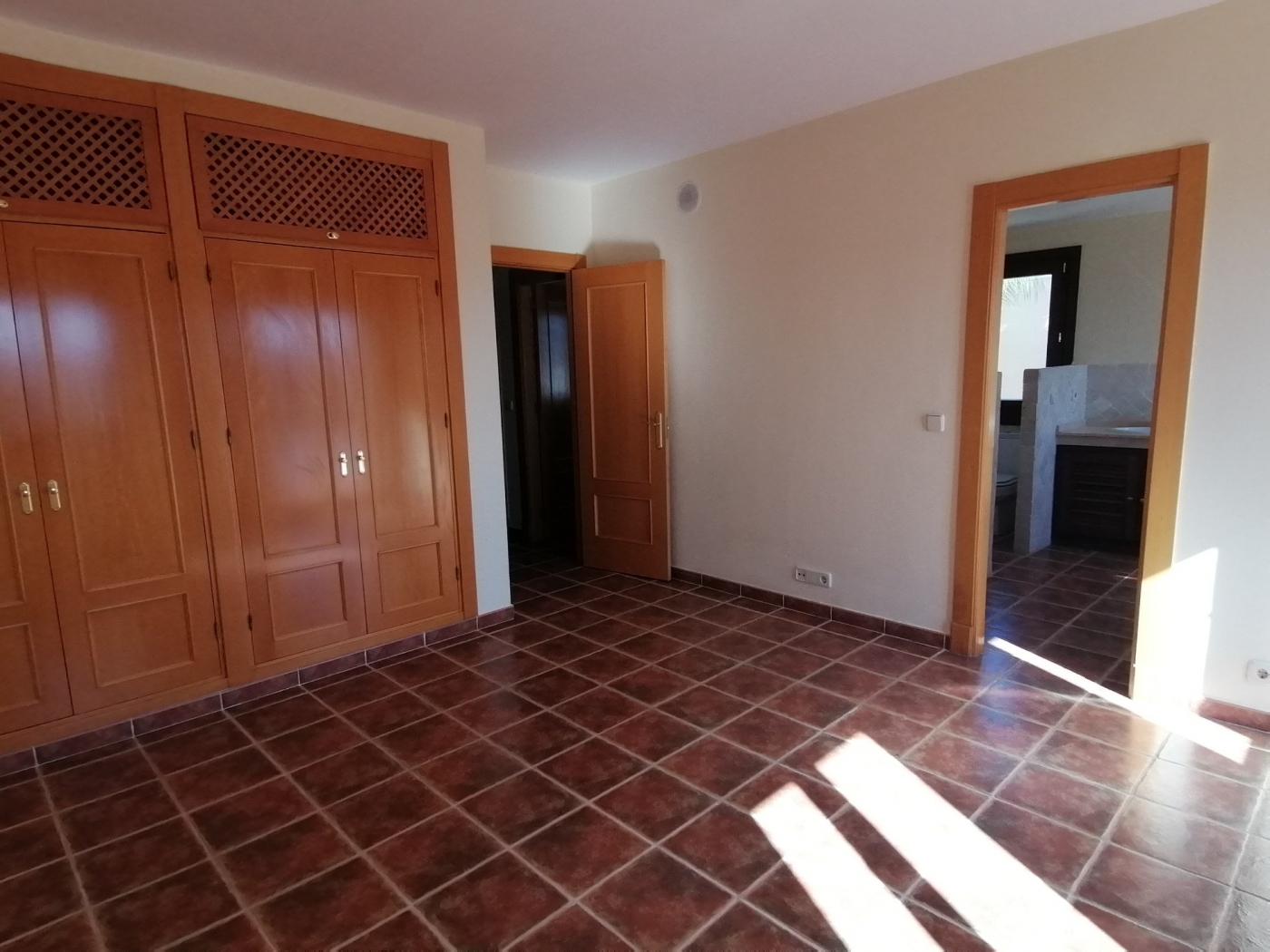 Promotion of townhouses in El Campanario
