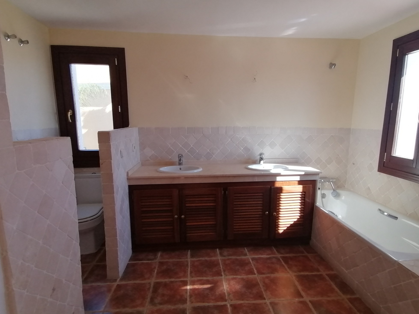 Promotion of townhouses in El Campanario