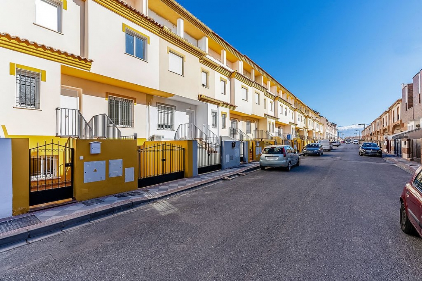 Promoción de chalets adosados en Atarfe, Granada