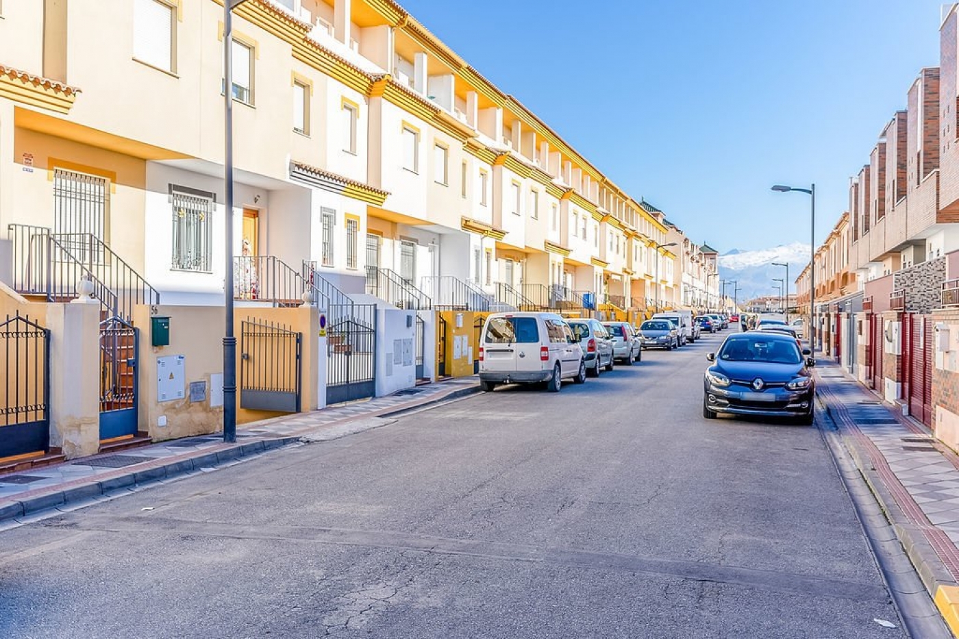 Promoción de chalets adosados en Atarfe, Granada