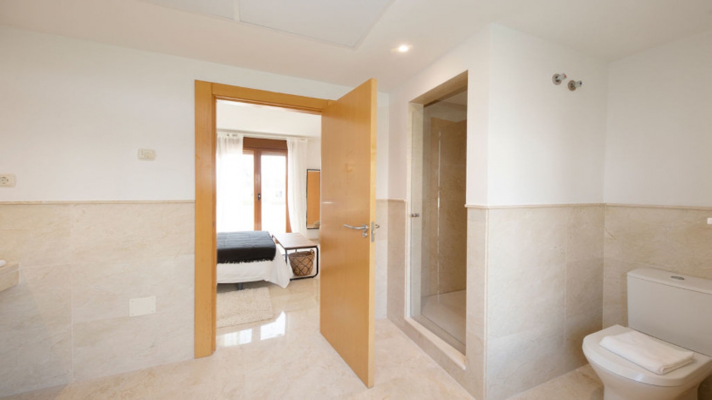 Promoción de chalets adosados en Bahía de Casares