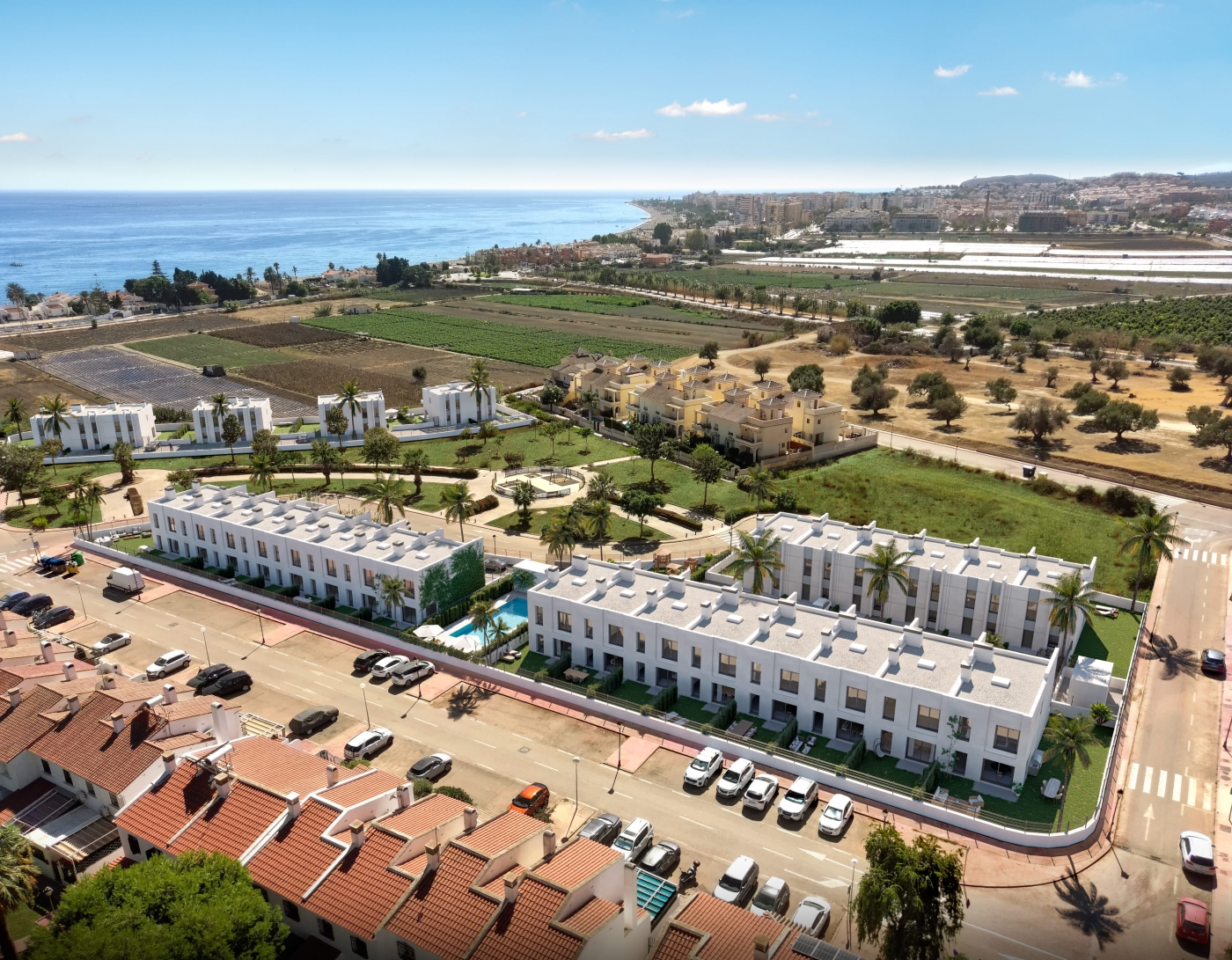 New townhouses and semi-detached houses in Caleta de Vélez