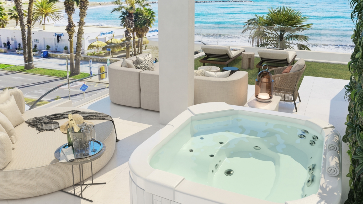 New development in first line of beach in El Limonar, Malaga