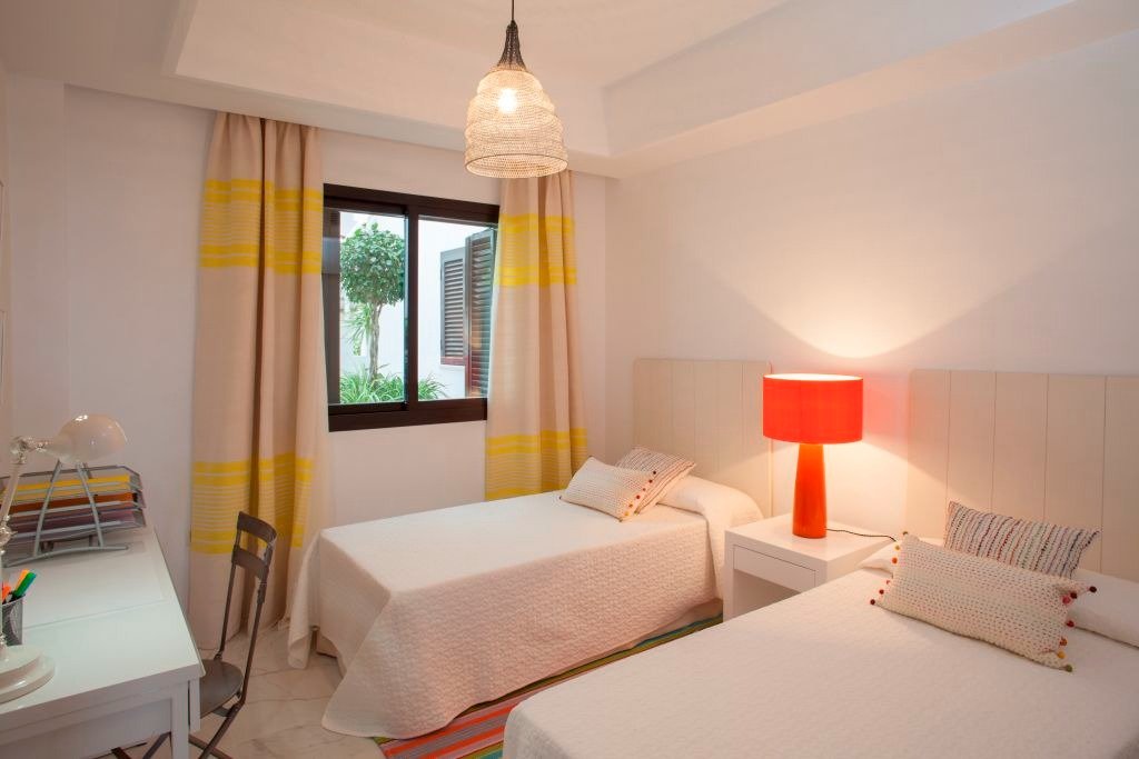 Apartamentos en primera línea de playa, Casares