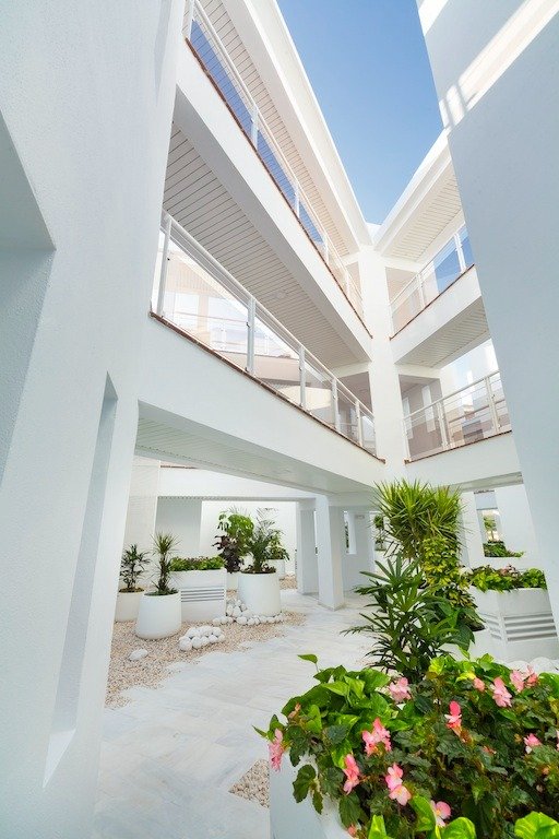 Apartamentos en primera línea de playa, Casares