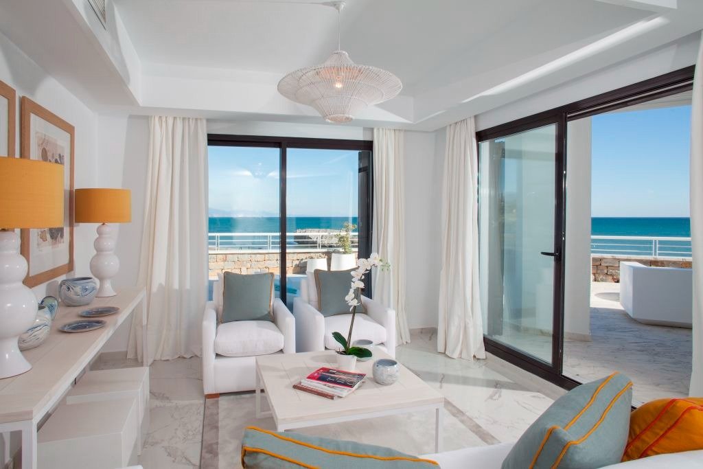 Apartamentos en primera línea de playa, Casares