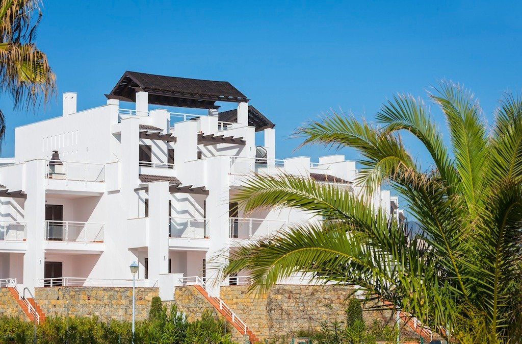 Apartamentos en primera línea de playa, Casares