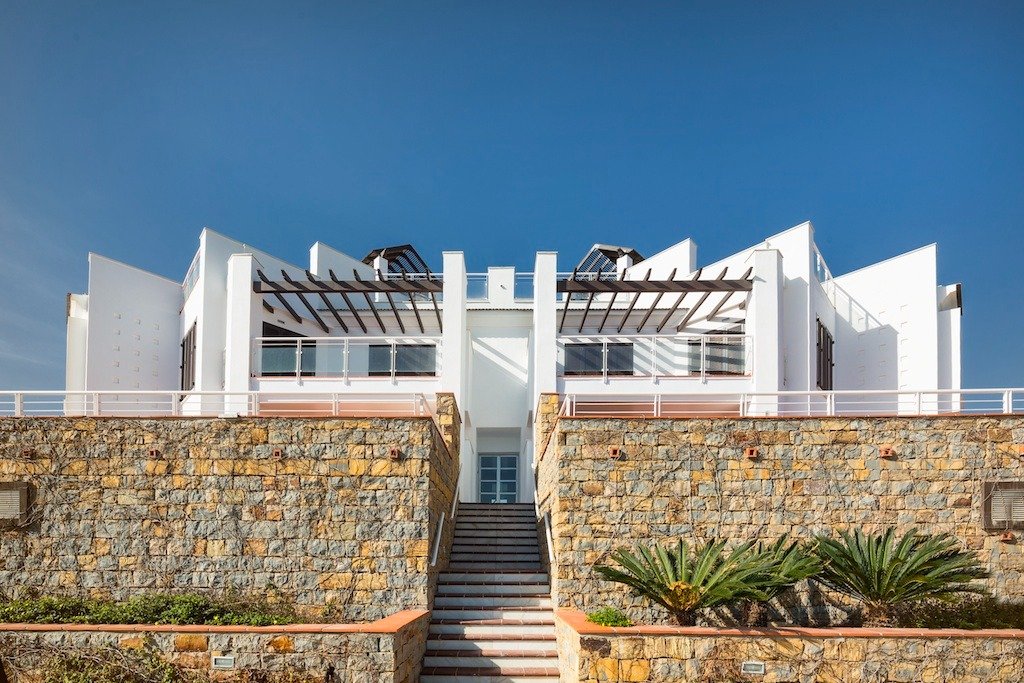 Apartamentos en primera línea de playa, Casares