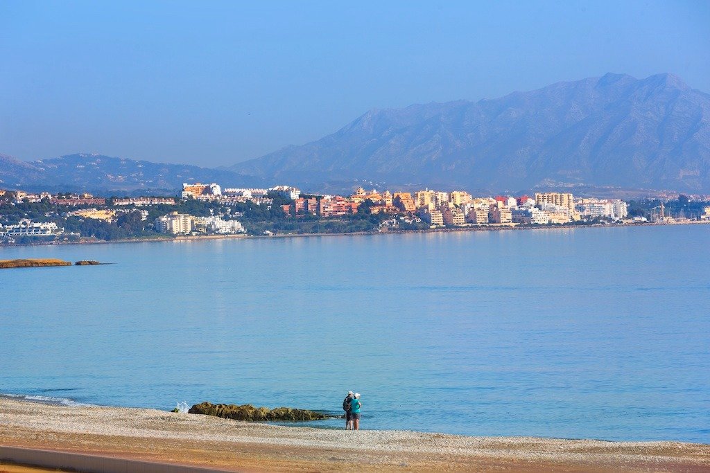 Apartamentos en primera línea de playa, Casares