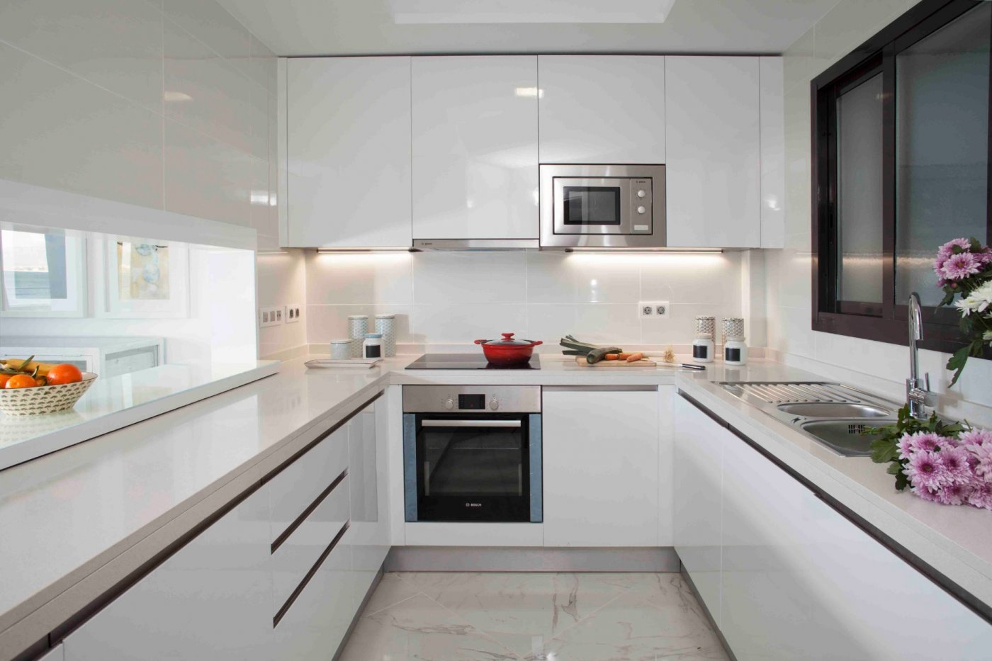 Apartamentos en primera línea de playa, Casares