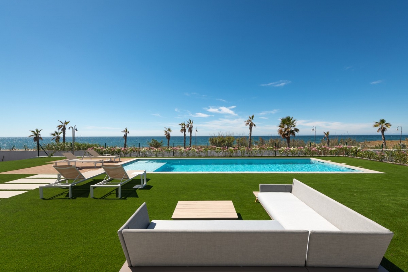 Villa en primera línea de playa