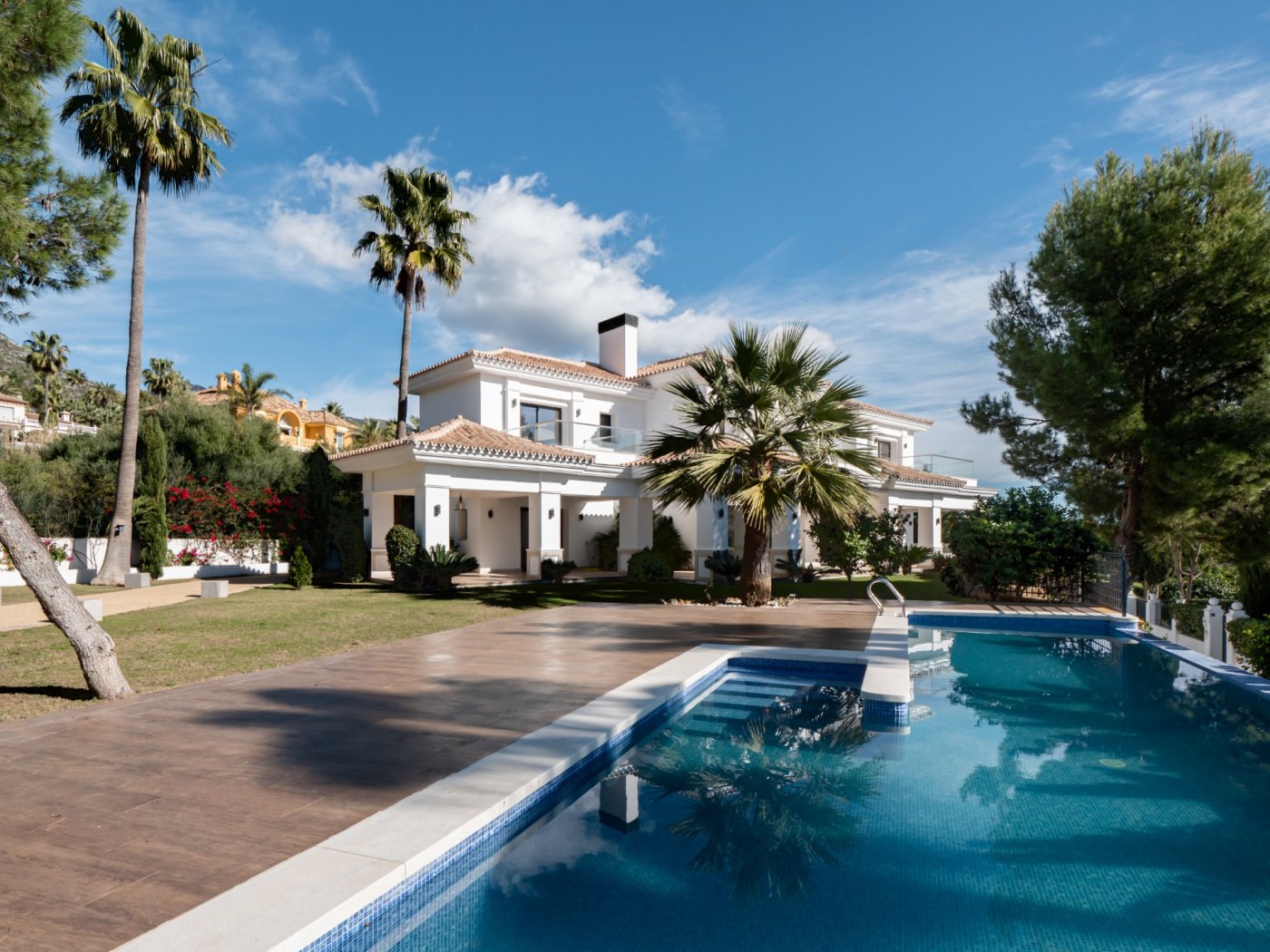 Villa moderna mediterránea en Sierra Blanca