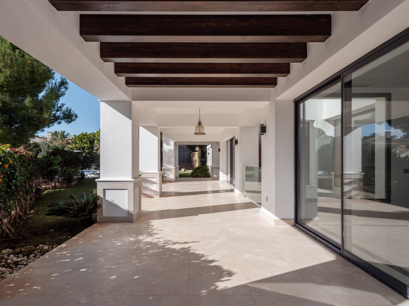 Villa moderna mediterránea en Sierra Blanca