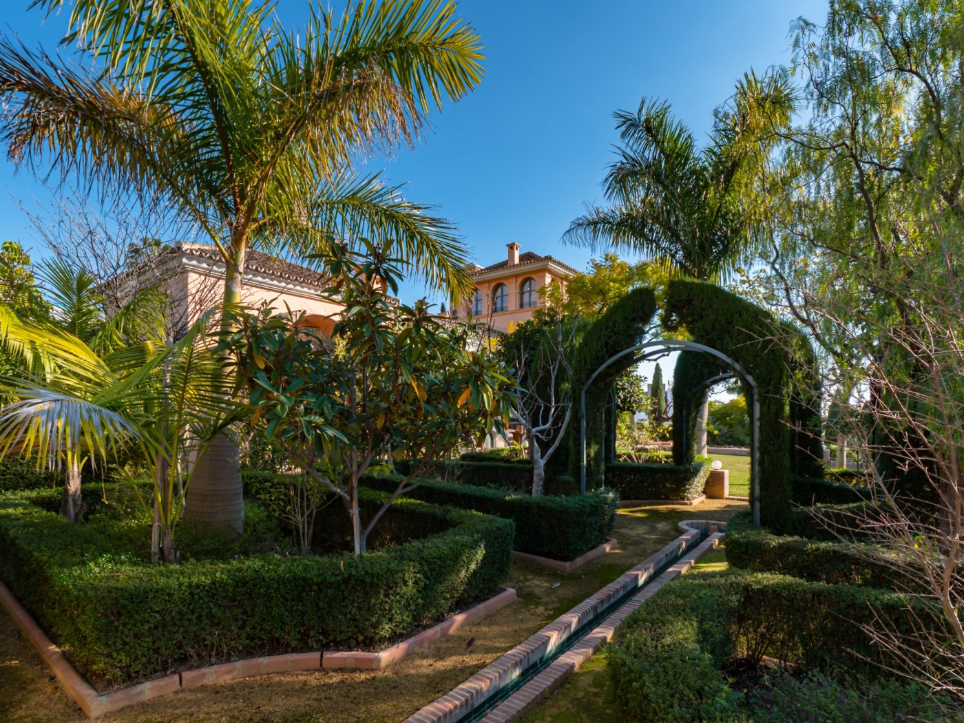 Villa mediterránea de lujo en Benahavis