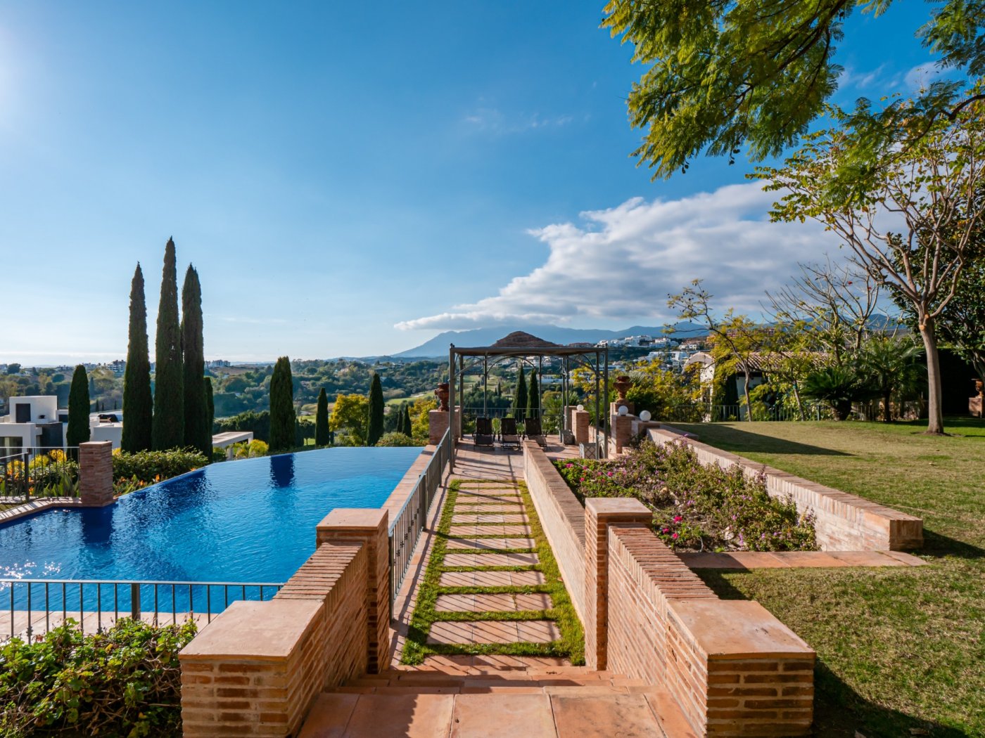 Villa mediterránea de lujo en Benahavis