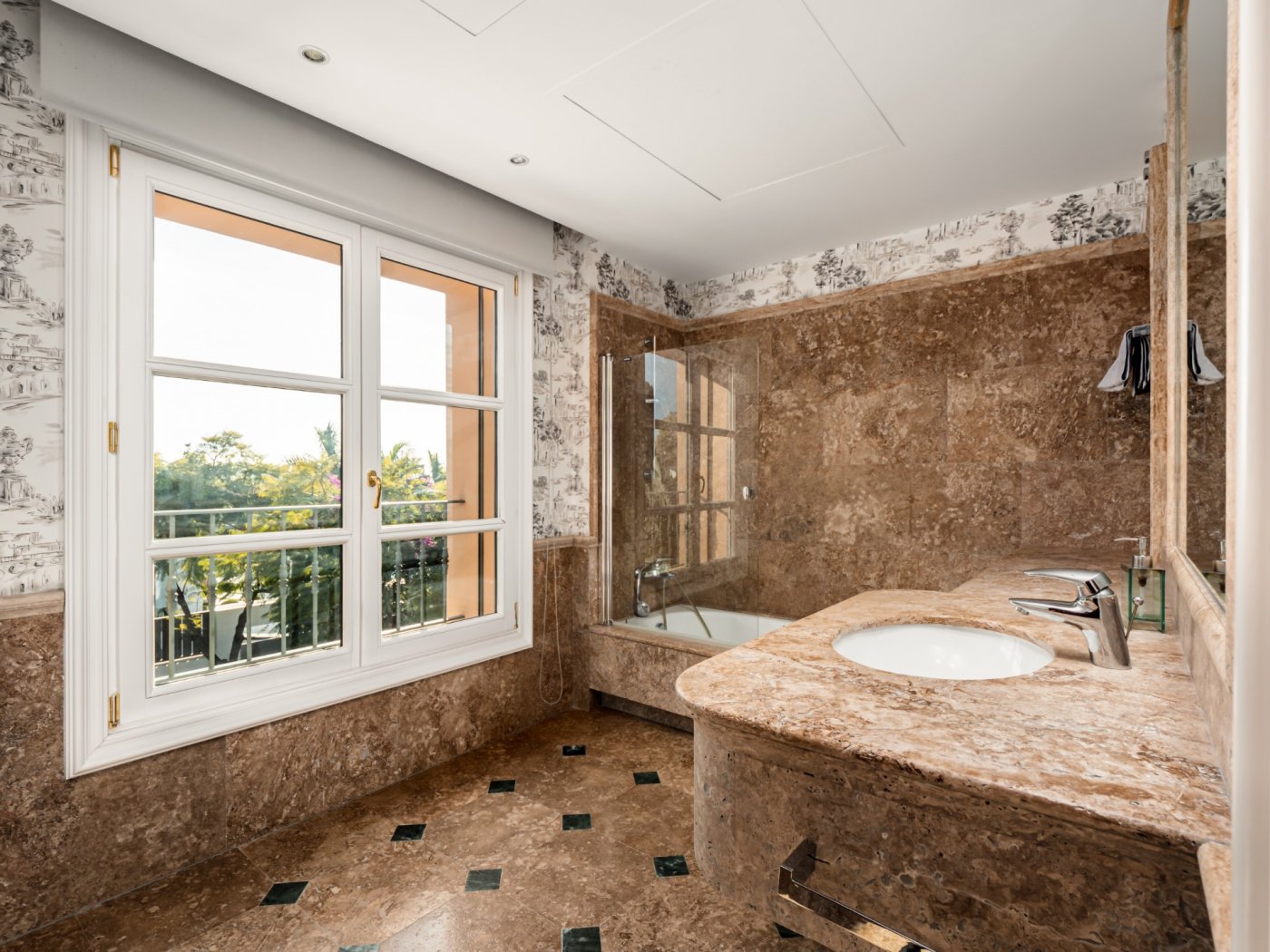 Villa mediterránea de lujo en Benahavis