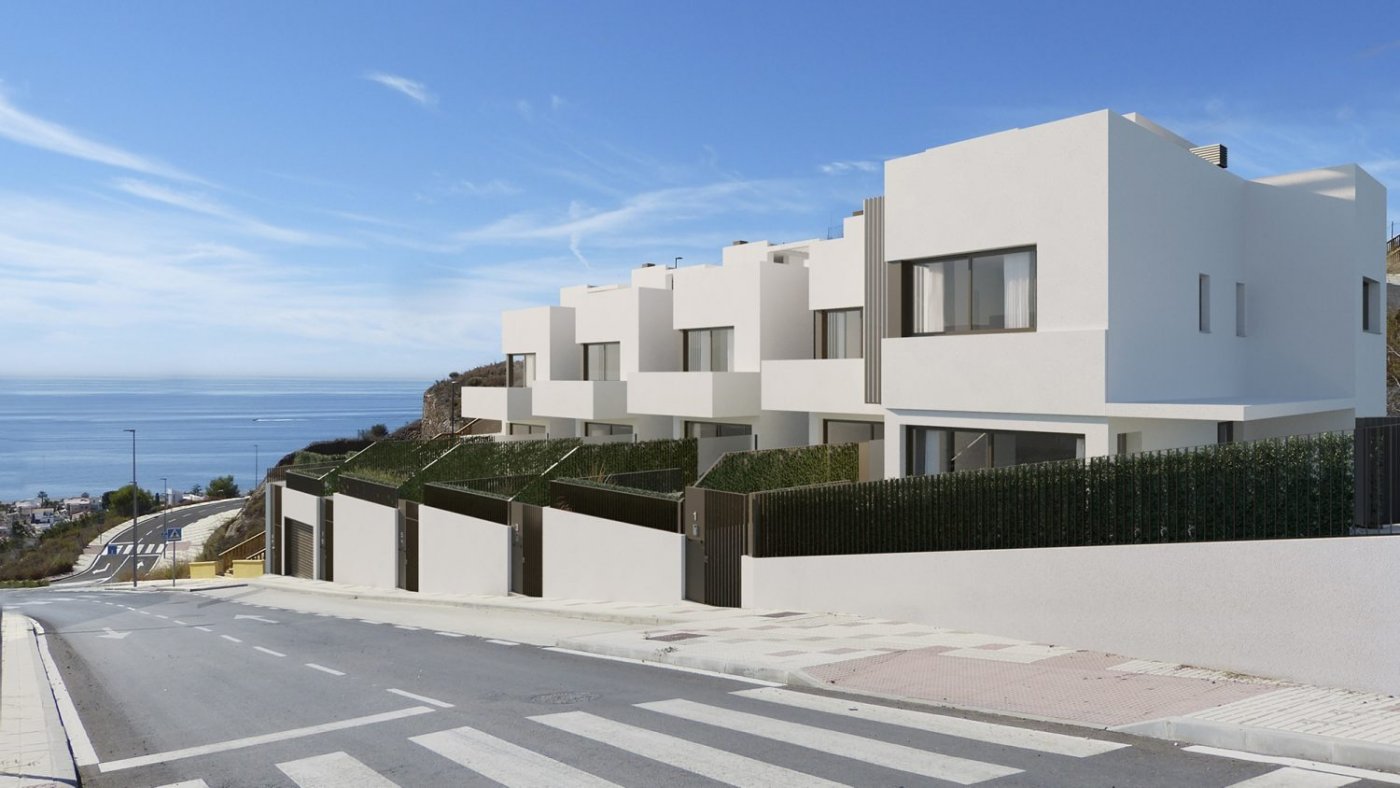 Chalets adosados de entrega inmediata en Rincón de la Victoria