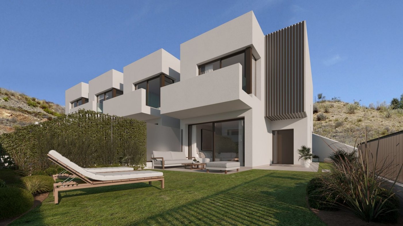 Chalets adosados de entrega inmediata en Rincón de la Victoria