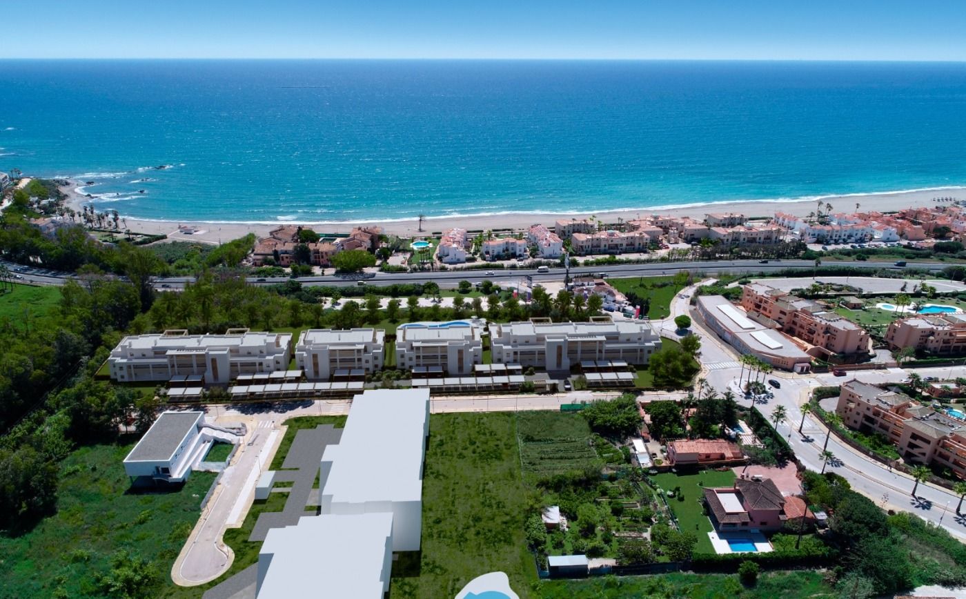 Promoción de viviendas en Casares Playa