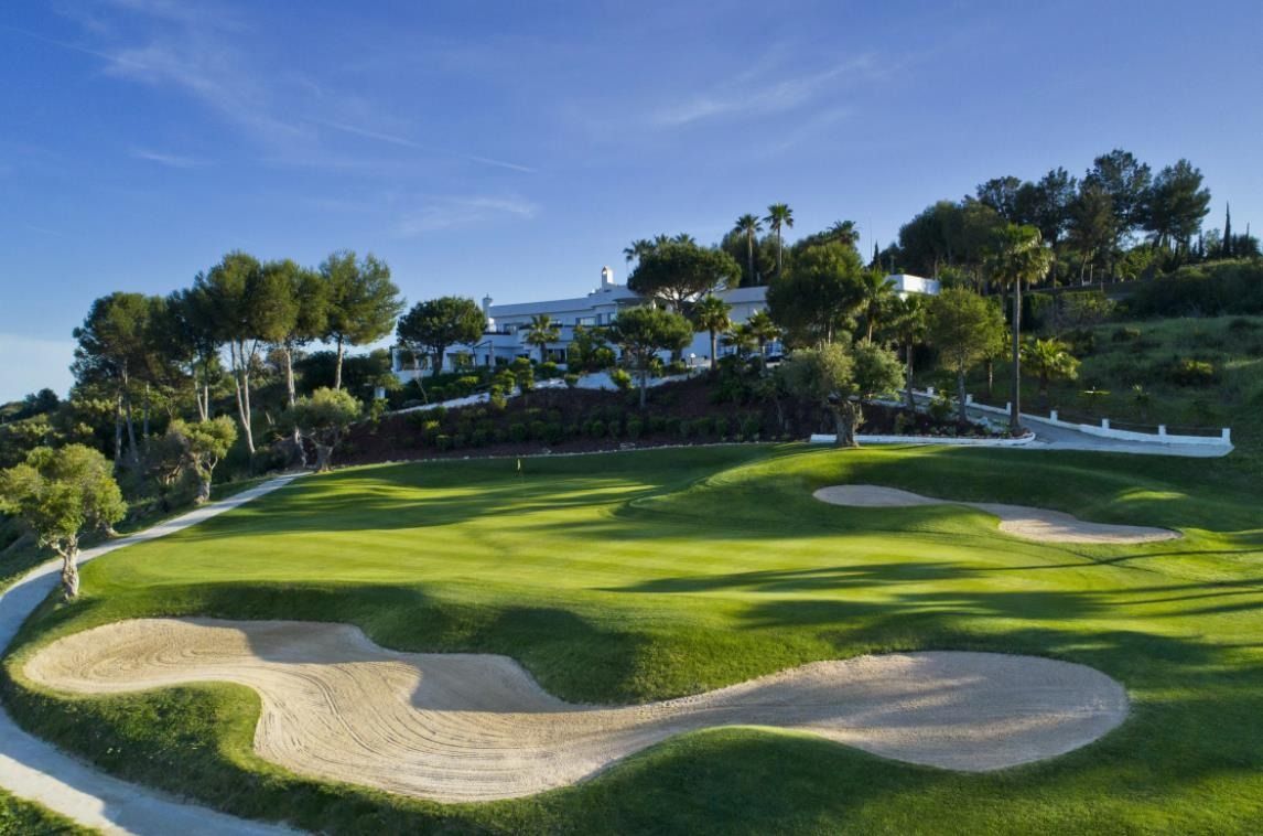 Promoción de obra nueva en Estepona Golf