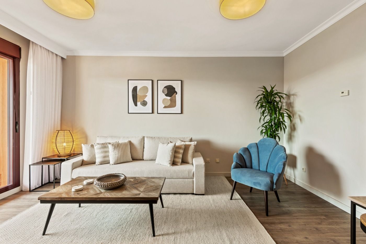 Promoción de apartamentos turísticos junto a El Paraíso Golf
