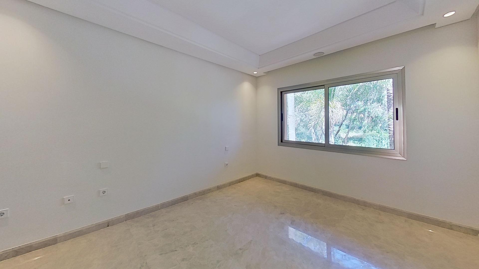 Áticos dúplex en 1ª línea de playa en Los Monteros, Marbella
