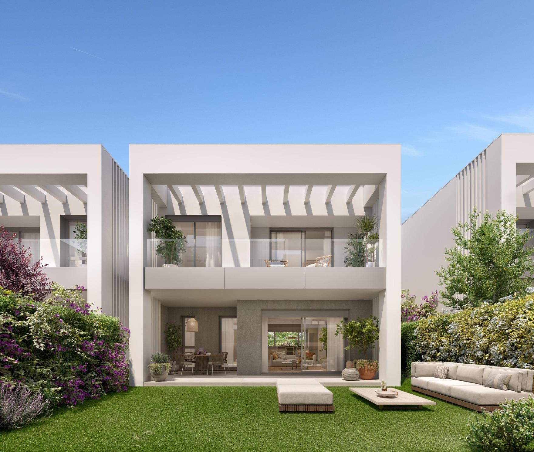 Promoción de casas adosadas en Elviria, Marbella