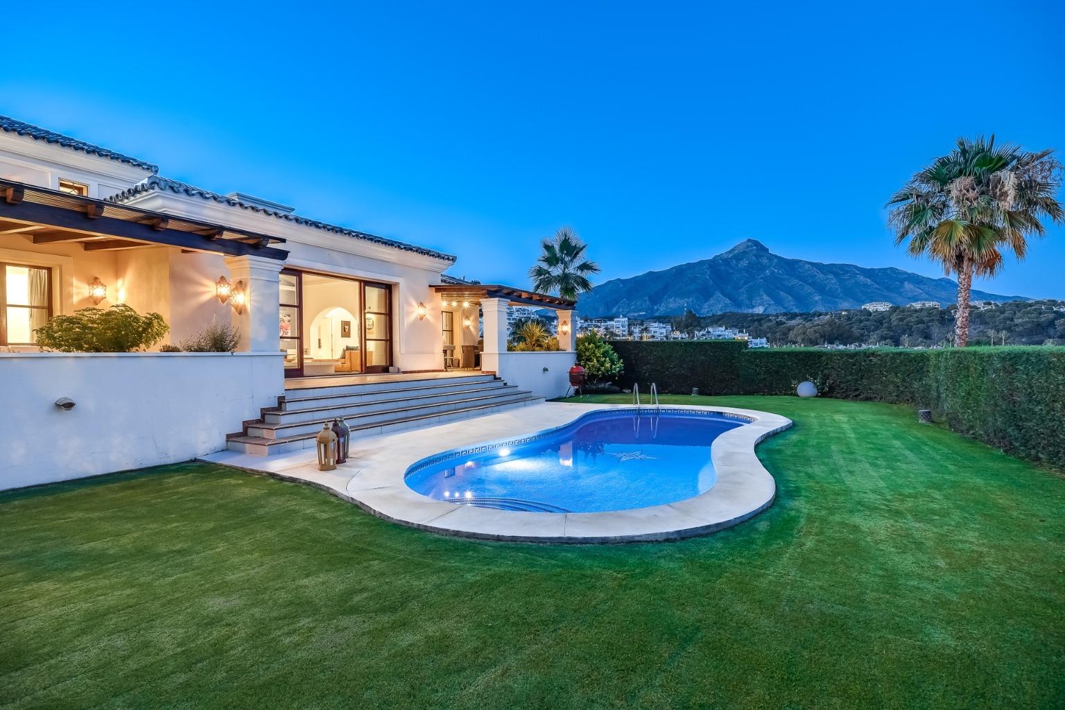 Villa en Nueva Andalucía, Marbella