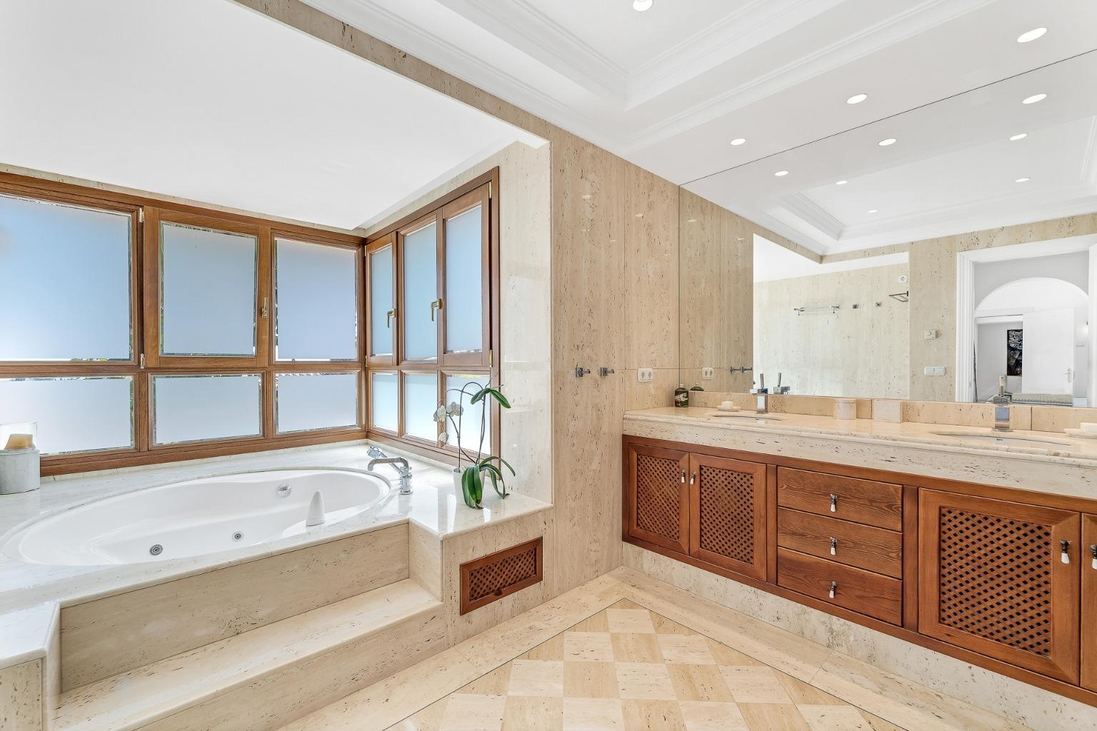 Villa en Nueva Andalucía, Marbella