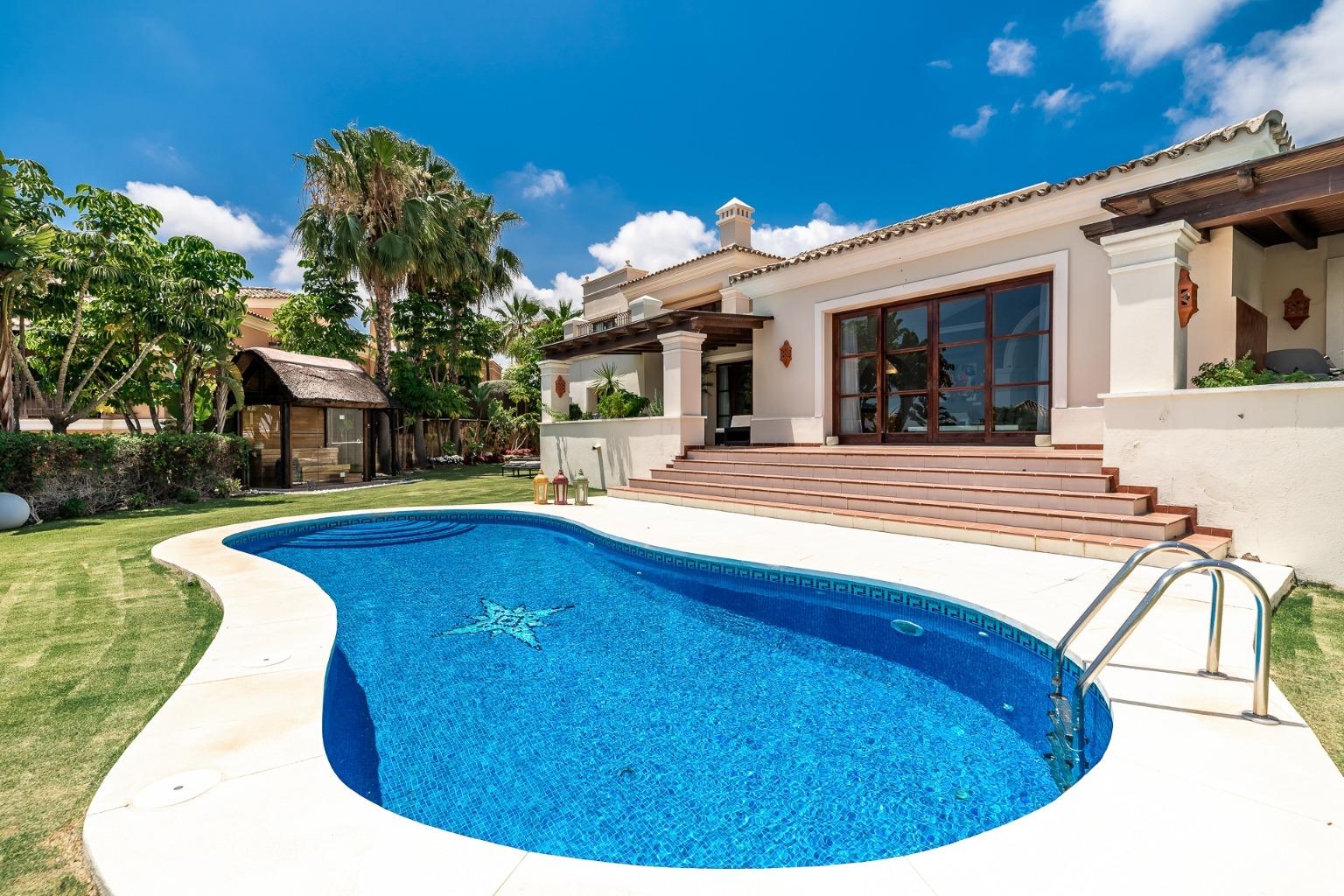 Villa en Nueva Andalucía, Marbella