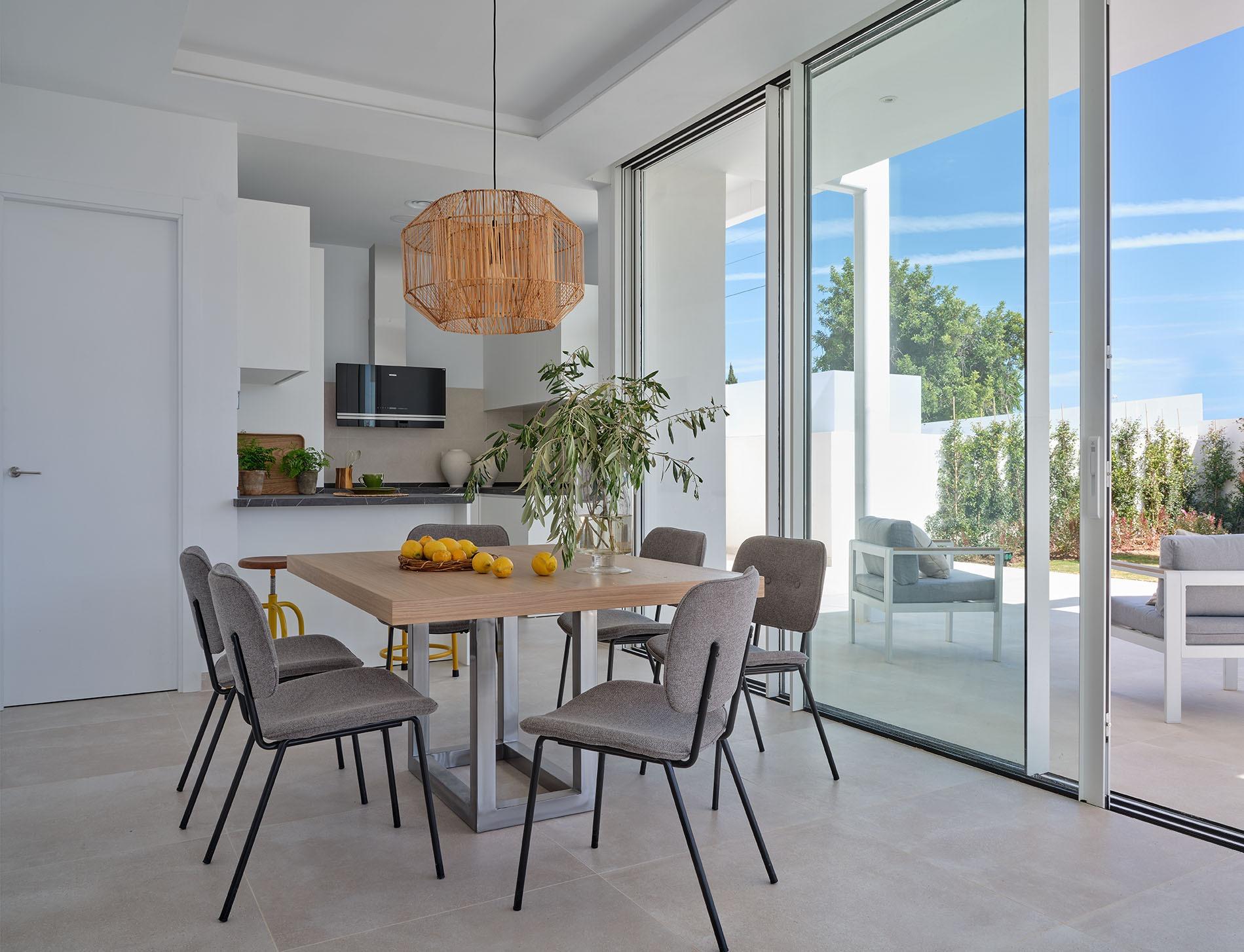 Villa moderna lista para entrar a vivir