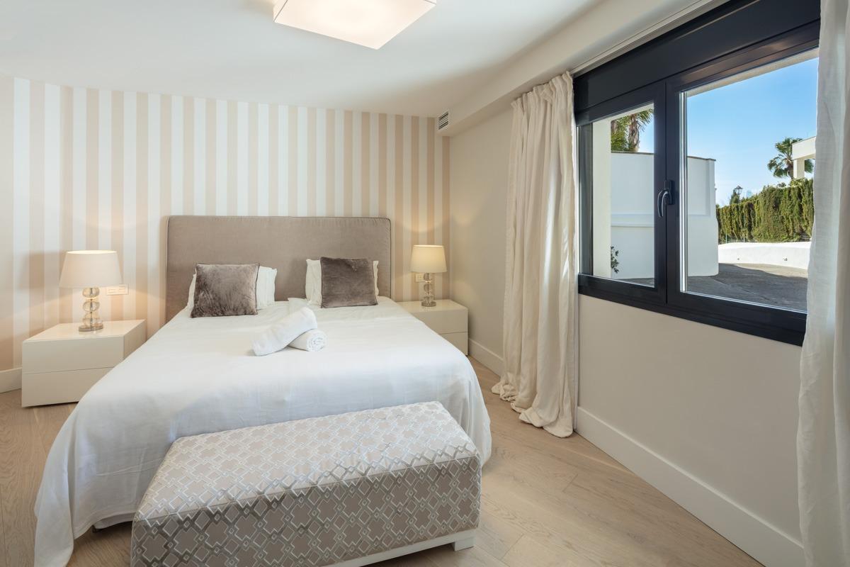 Refurbished villa in Nueva Andalucía, Marbella