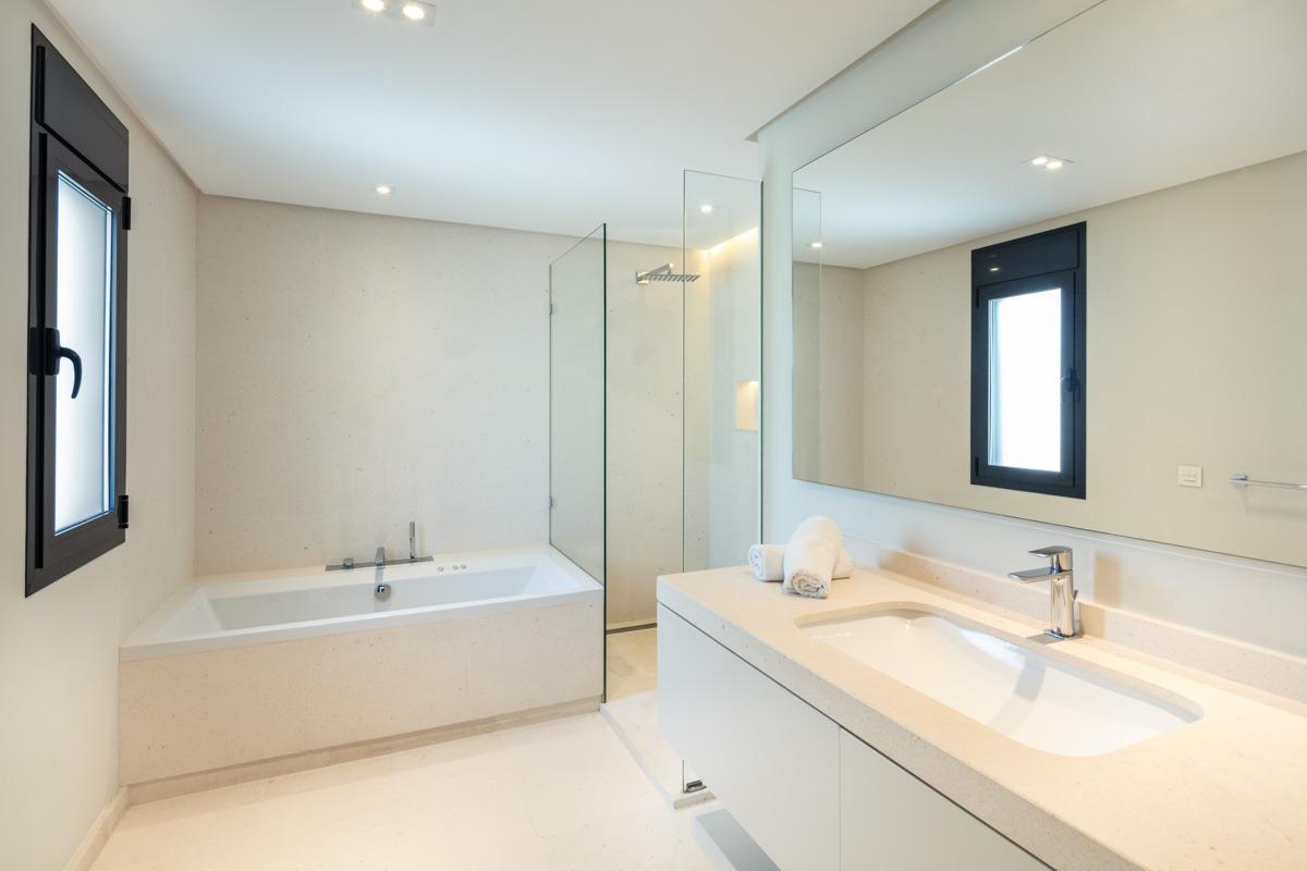 Refurbished villa in Nueva Andalucía, Marbella