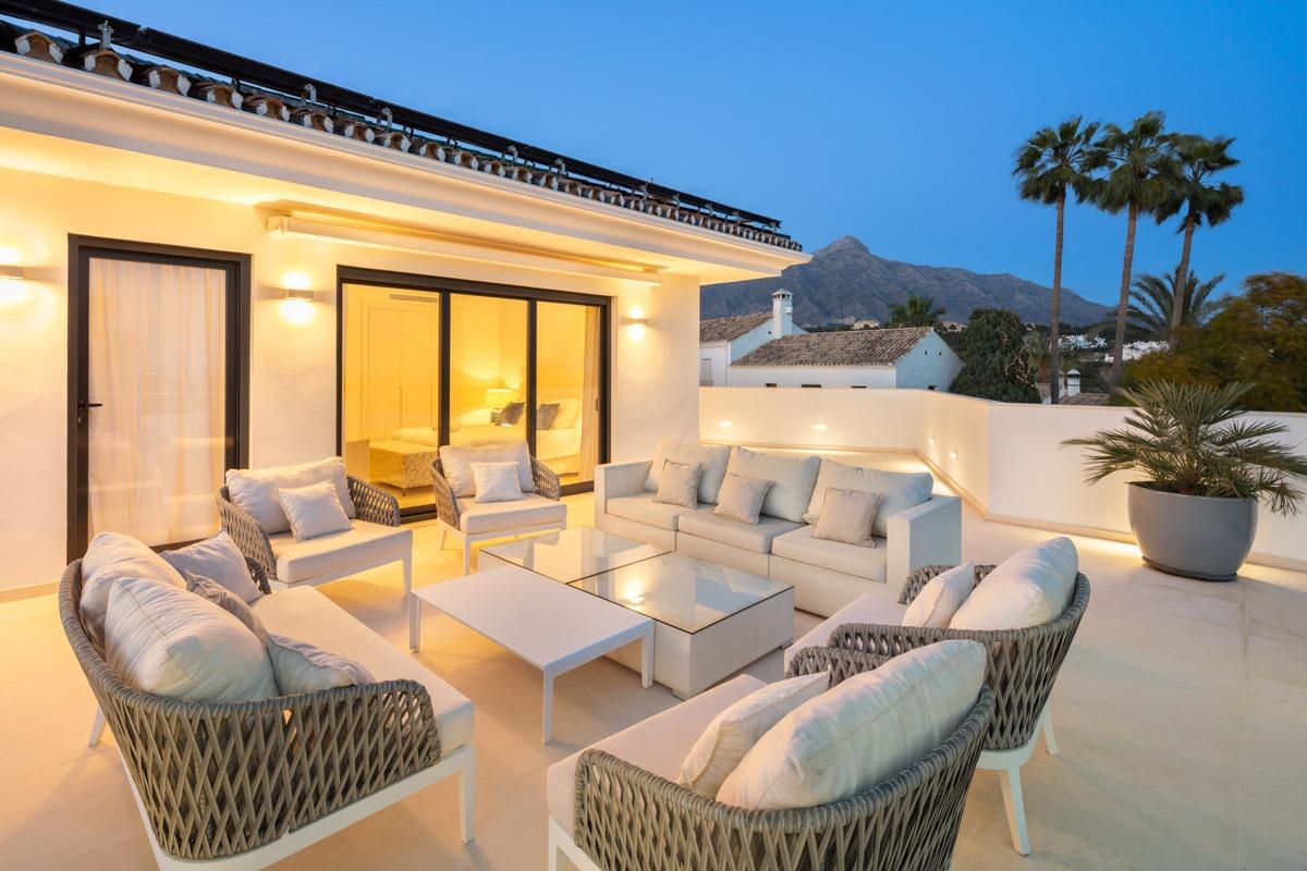 Refurbished villa in Nueva Andalucía, Marbella